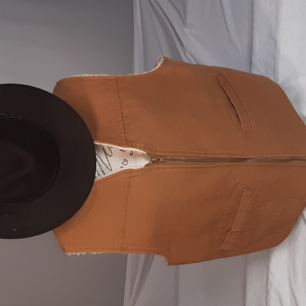 Carhartt vest